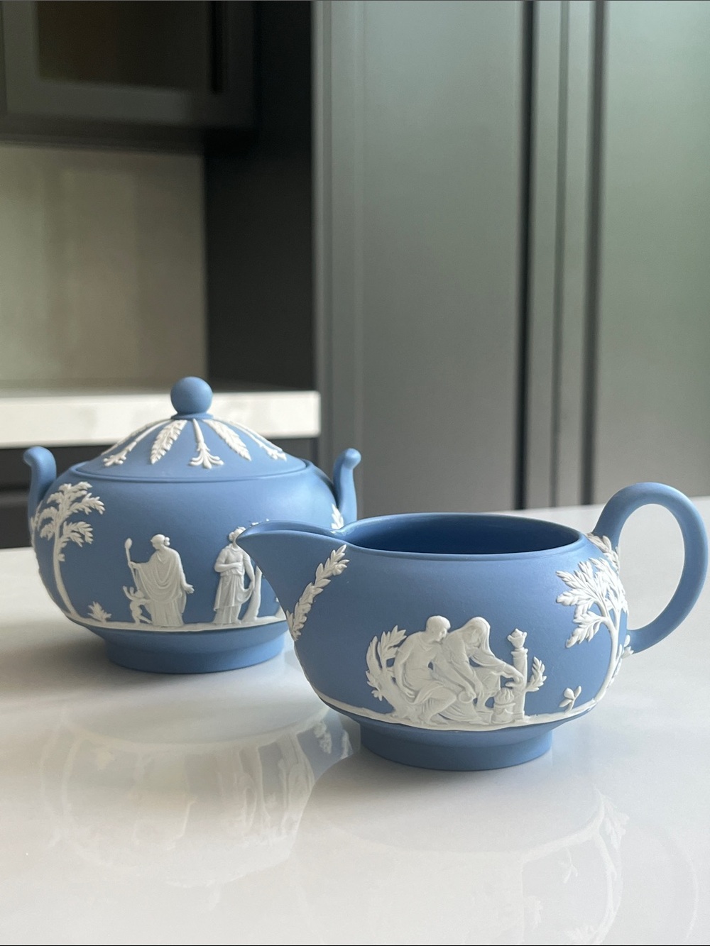 Wedgwood Jasperware Lidded Sugar Dish and Creamer Jug. 5” 1955. Pristine.